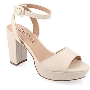 Journee Collection Womens Nairri Heeled Sandals